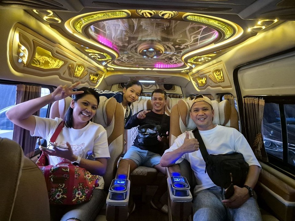 Van rental with driver in Bangkok